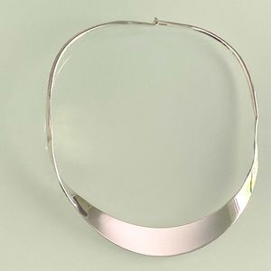 RLM silver collar necklace